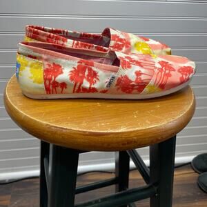 NWT TOMS Women’s Classics Palm Trees Orange Casual Slip On Shoe/Flat Size 8.5